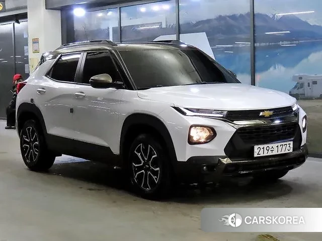 Chevrolet (GM Daewoo) Trailblazer 2020 Белый из Кореи