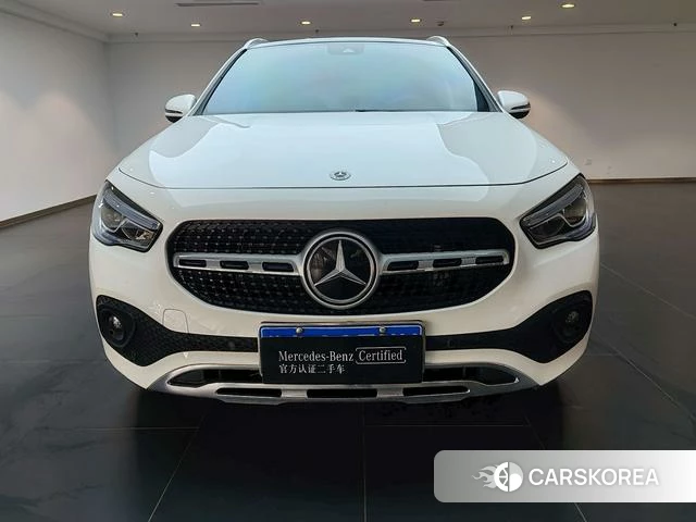 Mercedes-Benz GLA 2023 Белый из Китая