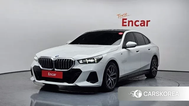 BMW 5 Series (G60) 2023 Белый из Кореи