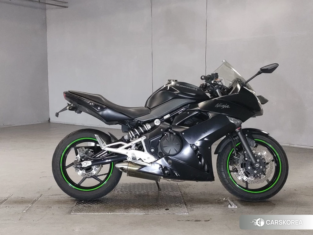 Проданный Kawasaki NINJA 400R 2011 из Японии, фото 2