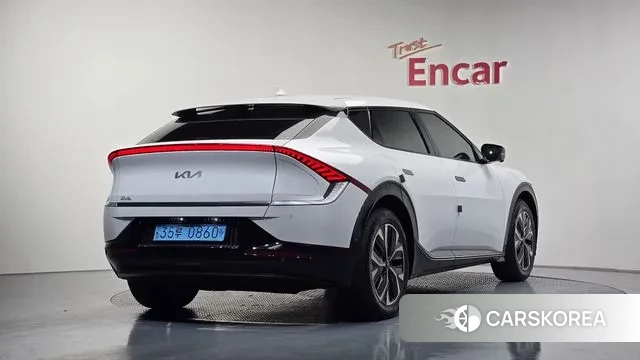 Kia EV6 2023 Белый из Кореи