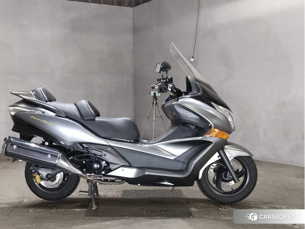 Проданный Honda SILVER WING 600 GT 2010 из Японии