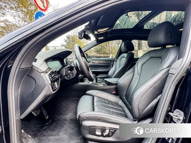 BMW 6 series GT 2023 Черный из Китая