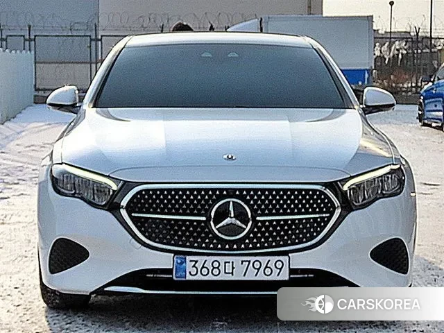 Mercedes-Benz E-Class W214 2024 Белый из Кореи