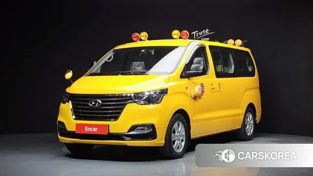 Hyundai The New Grand Starex 2019 Желтый из Кореи