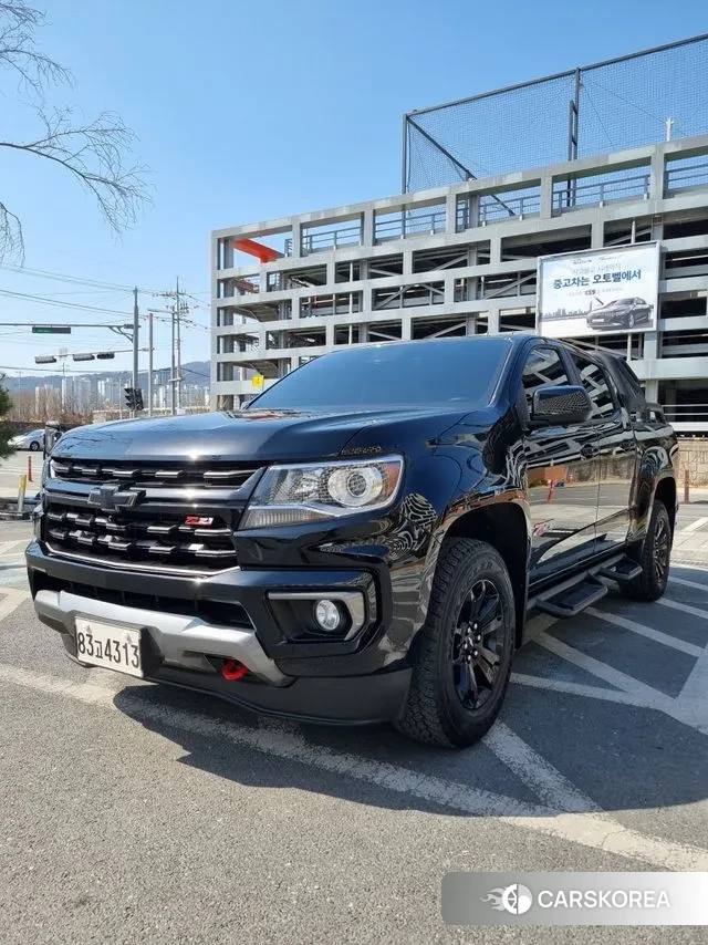 Chevrolet (GM Daewoo) Real New Colorado 2022 Черный из Кореи
