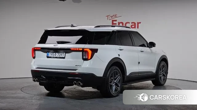 Ford Explorer 6th Generation 2025 Белый из Кореи