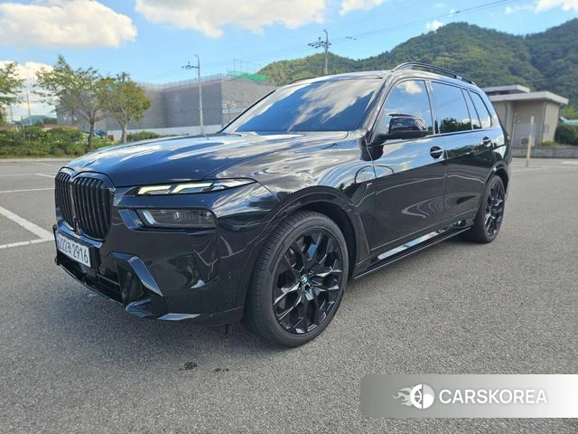 BMW X7 (G07) 2025 Черный из Кореи