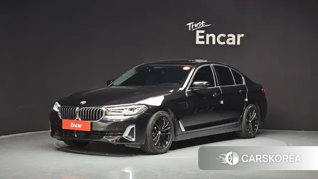 BMW 5 Series (G30) 2022 Черный из Кореи