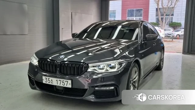 BMW 5 Series (G30) 2018 Серый из Кореи