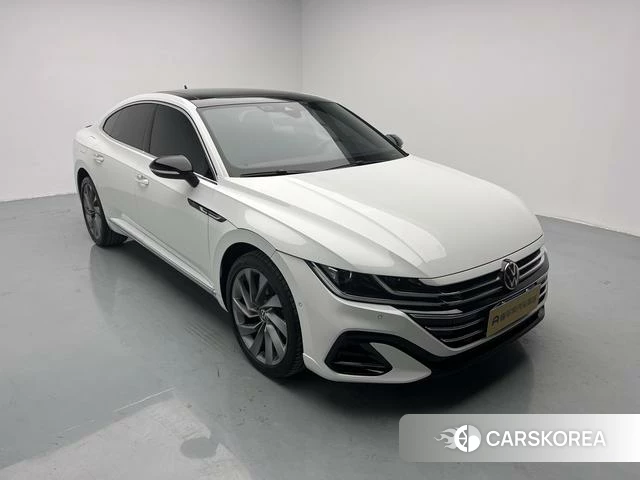 Volkswagen CC 2023 Белый из Китая