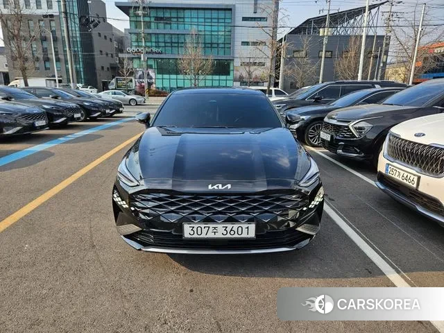 Kia K8 2022 Черный из Кореи