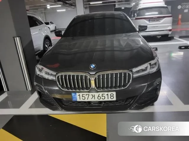 BMW 5 Series (G30) 2022 Серый из Кореи