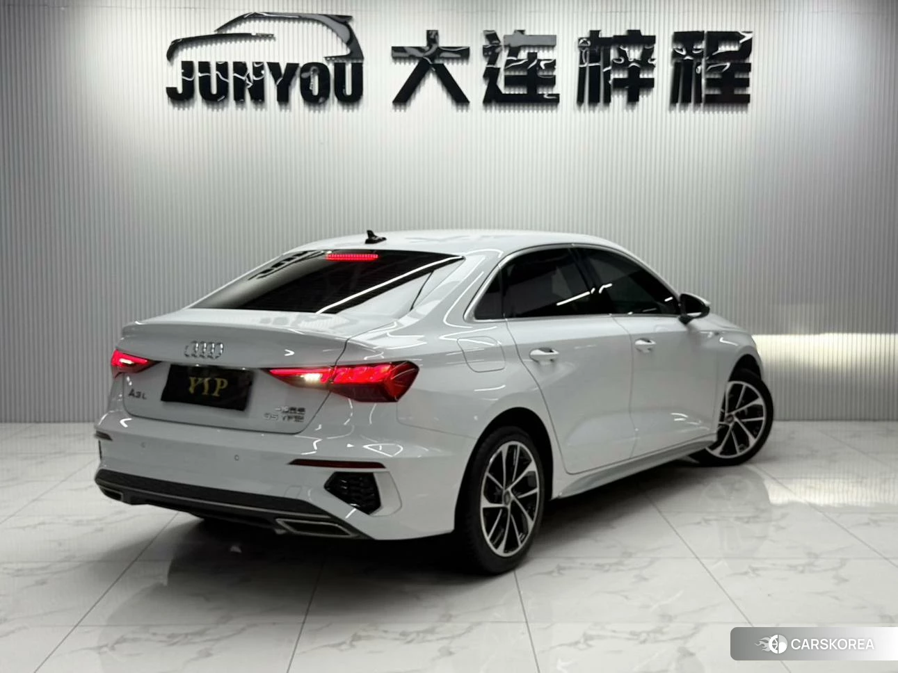 Audi A3 2022 Белый из Китая