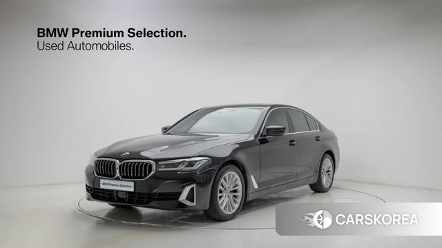 BMW 5 Series (G30) 2023 Черный из Кореи