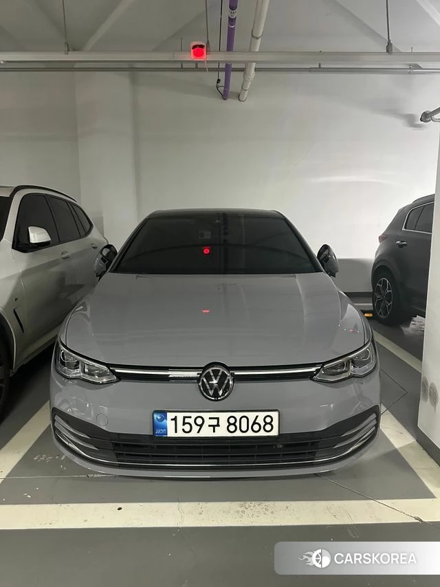 Volkswagen Golf 8th Generation 2022 Светло-серебряный цвет из Кореи