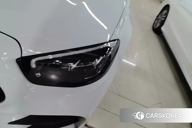 Mercedes-Benz E-class (imported) 2022 Белый из Китая