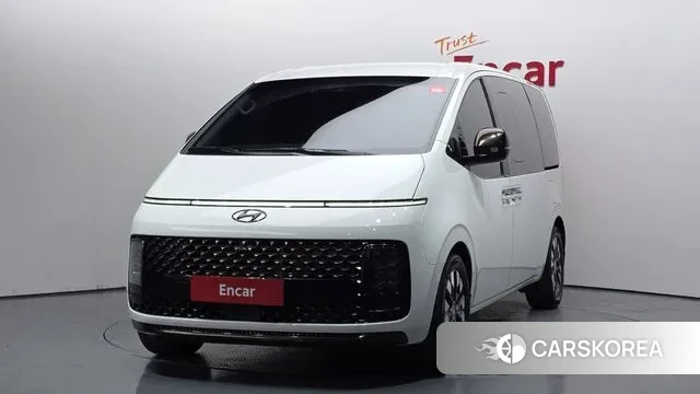 Hyundai Staria 2021 Белый из Кореи