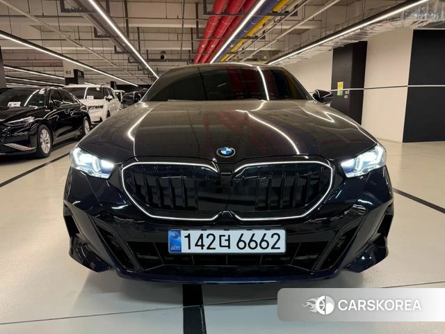 BMW 5 Series (G60) 2025 Синий из Кореи