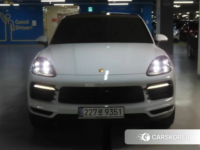 Porsche Cayenne (PO536) 2023 Белый из Кореи
