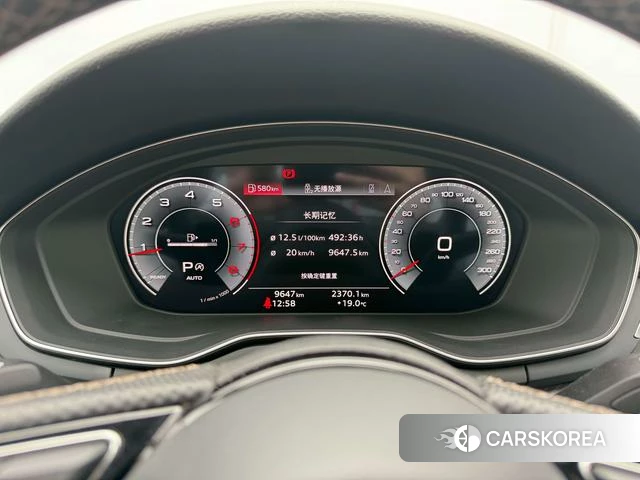 Audi A4L 2024 Темно-серый из Китая