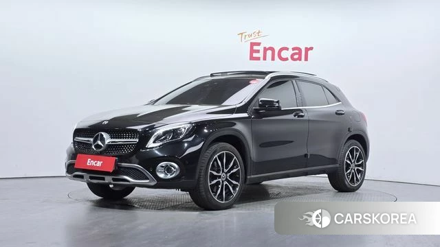 Mercedes-Benz GLA-Class X156 2018 Черный из Кореи