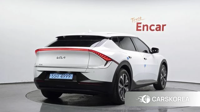 Kia EV6 2023 Белый из Кореи