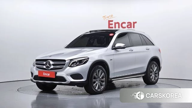 Mercedes-Benz GLC-Class X253 2018 Серебристо-серый из Кореи