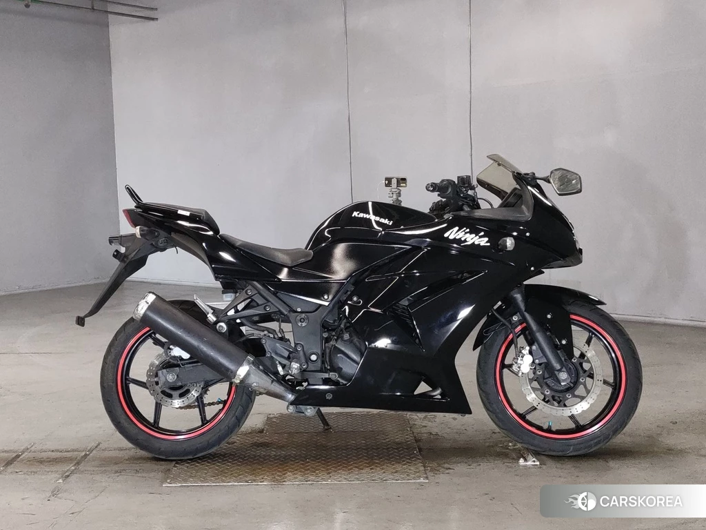 Проданный Kawasaki NINJA 250R 2012 из Японии, фото 2