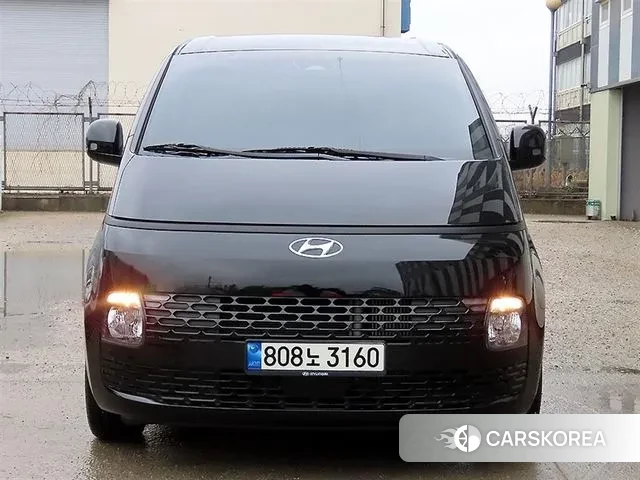 Hyundai Staria 2022 Черный из Кореи