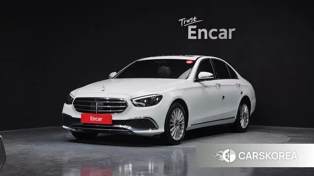 Mercedes-Benz E-Class W213 2023 Белый из Кореи