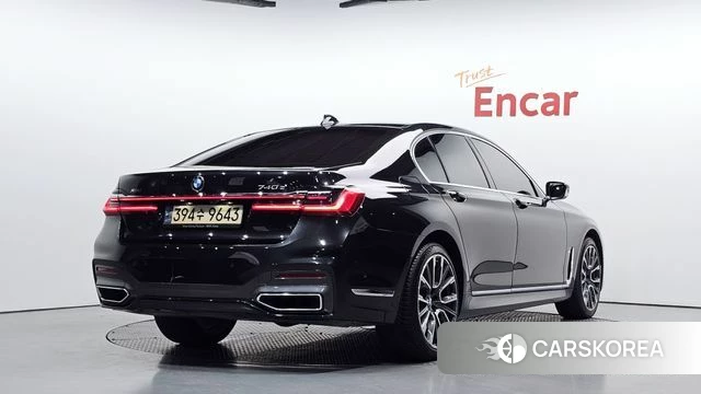 BMW 7 Series (G11) 2021 Черный из Кореи