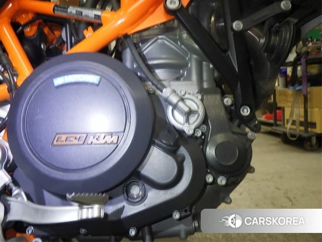 Engine photo