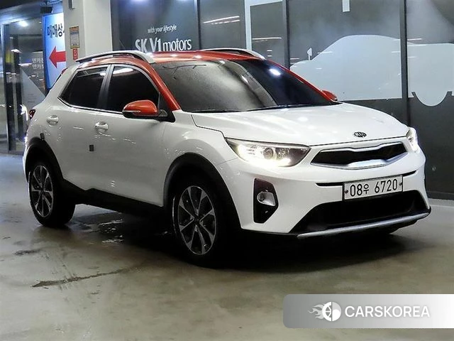 Kia Stonic 2018 Белый из Кореи