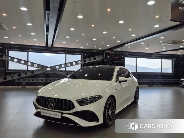 Mercedes-Benz A-Class W177 2024 Белый из Кореи