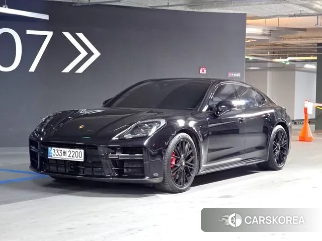 Porsche Panamera (972) 2025 Черный из Кореи
