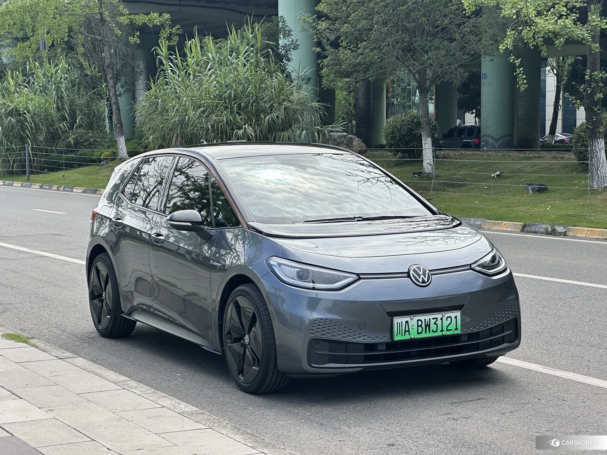 Volkswagen ID.3 2022 Темно-серый из Китая