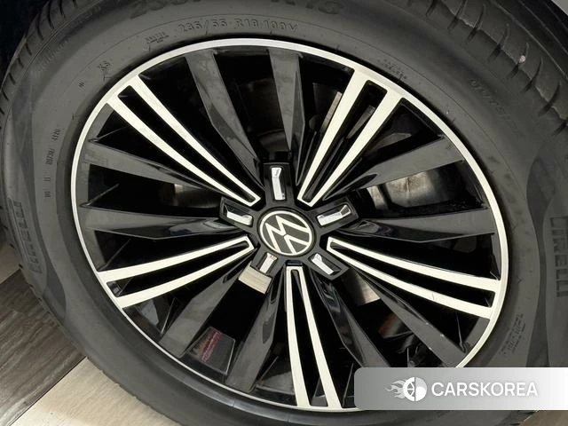 Volkswagen Tiguan L 2021 Белый из Китая