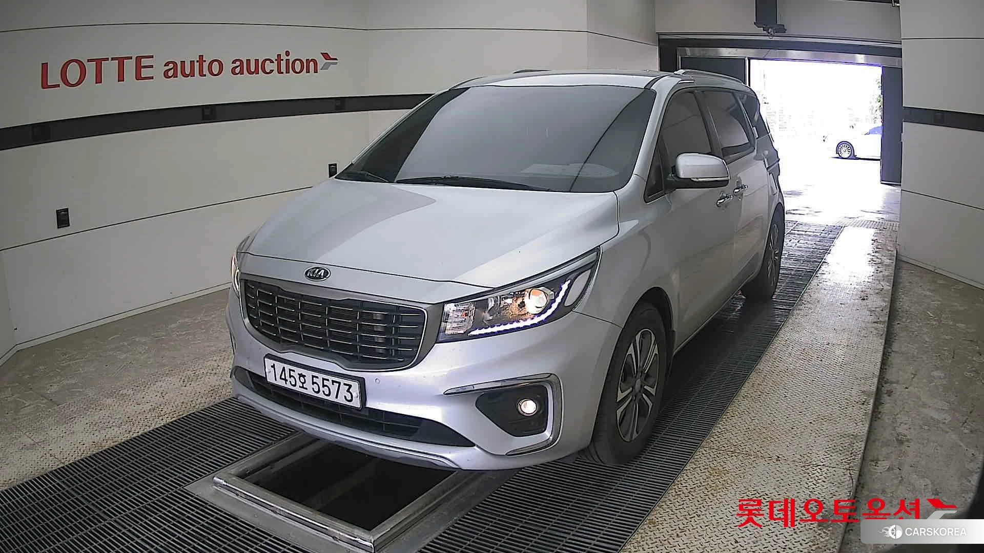 Kia Carnival 2020 Silky Silver из Кореи