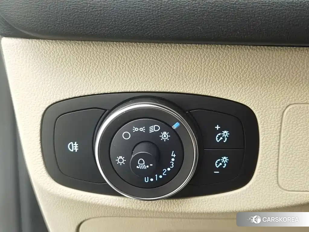 Ford Fox 2021 Белый из Китая