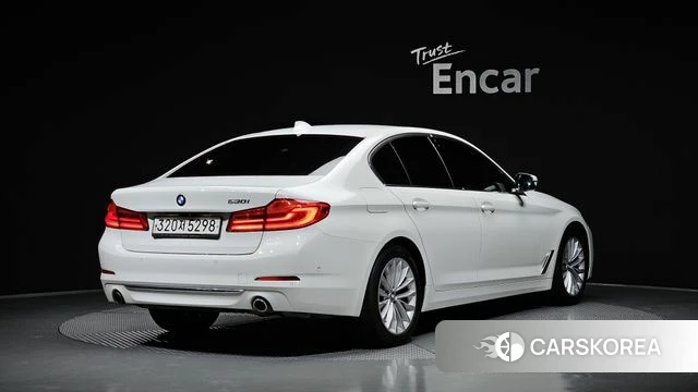BMW 5 Series (G30) 2020 Белый из Кореи