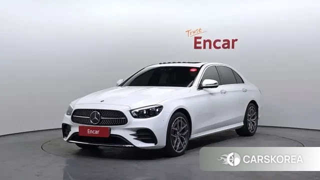 Mercedes-Benz E-Class W213 2023 Белый из Кореи
