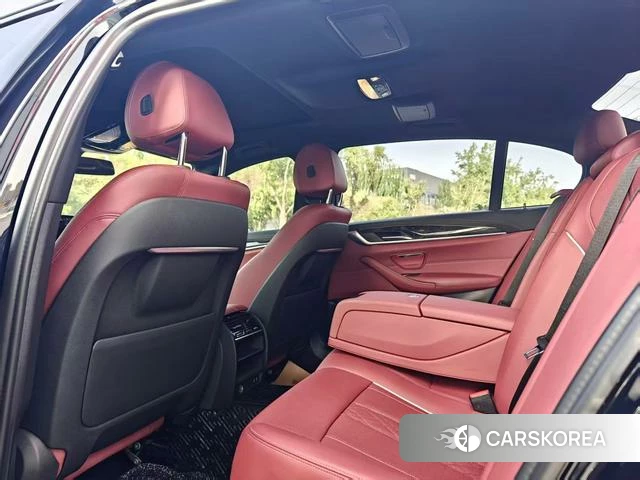 BMW 5 series 2021 Черный из Китая