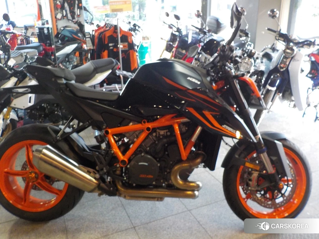 Проданный KTM 1290 SUPER DUKE R 2022 из Японии, фото 2