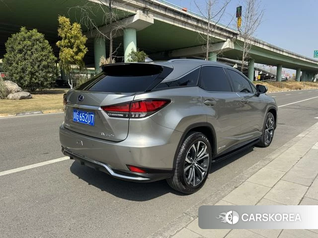 Lexus RX 2022 Серебристо-серый из Китая