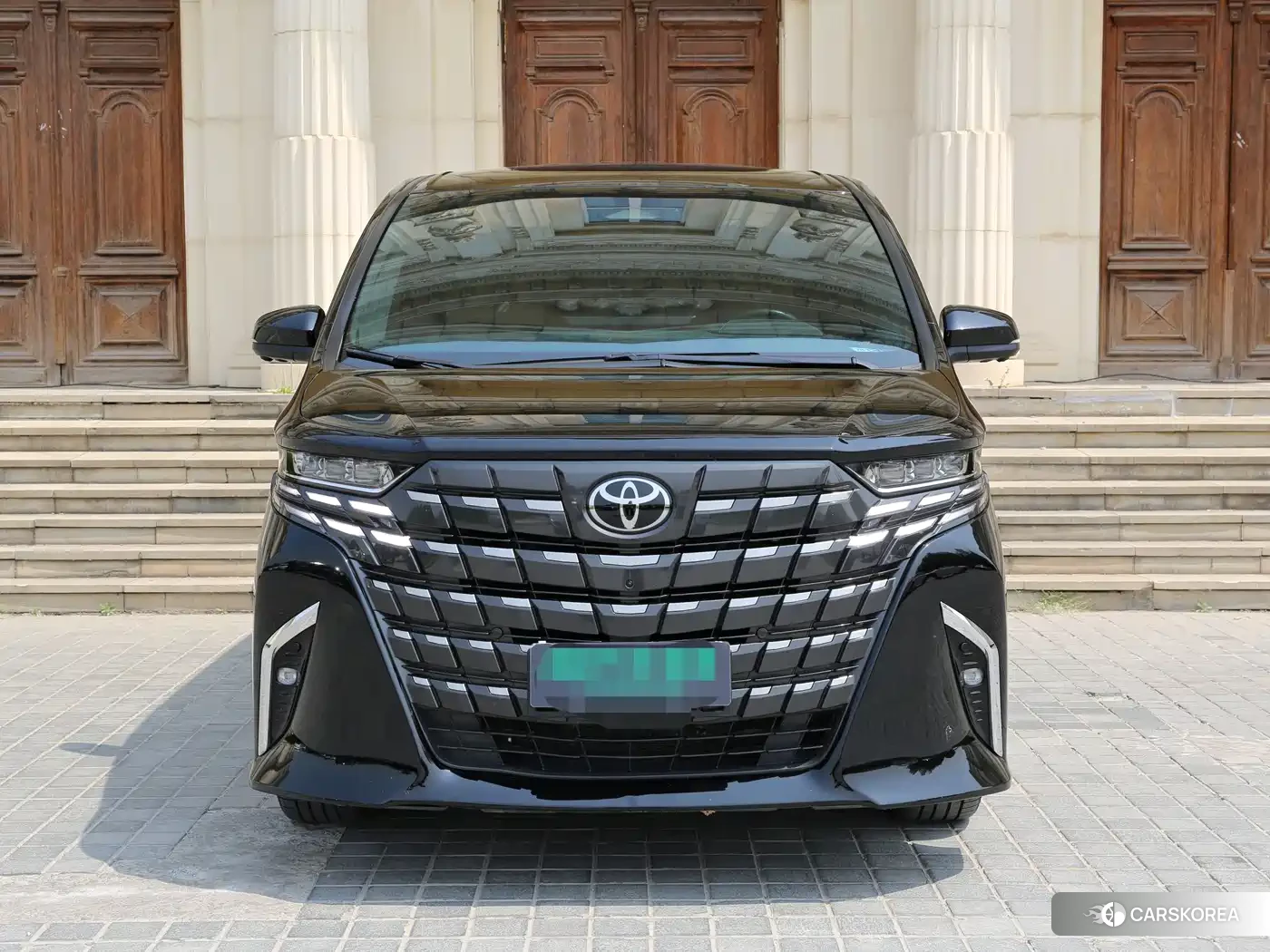Toyota Alphard 2025 Черный из Китая