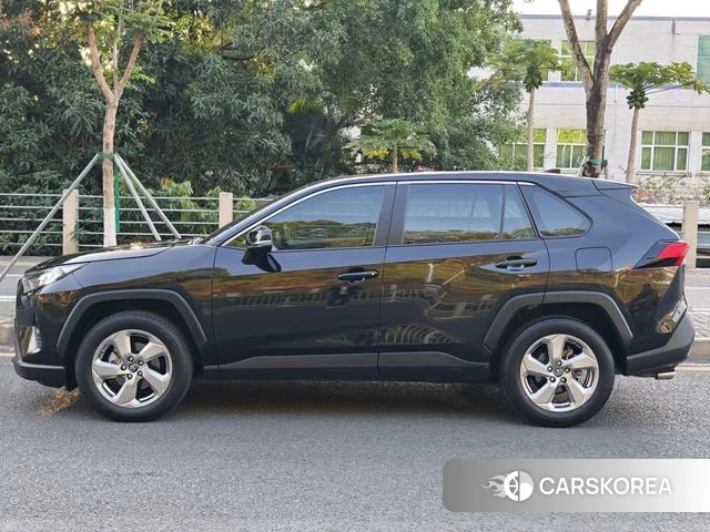 Toyota RAV4 Rongfang 2021 Черный из Китая