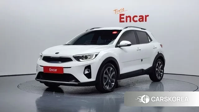 Kia Stonic 2020 Белый из Кореи