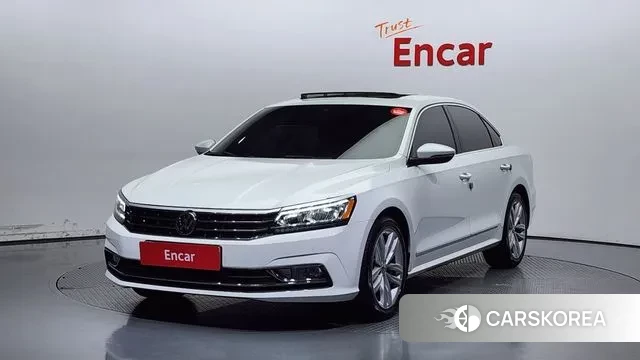 Volkswagen The New Passat 2018 Белый из Кореи