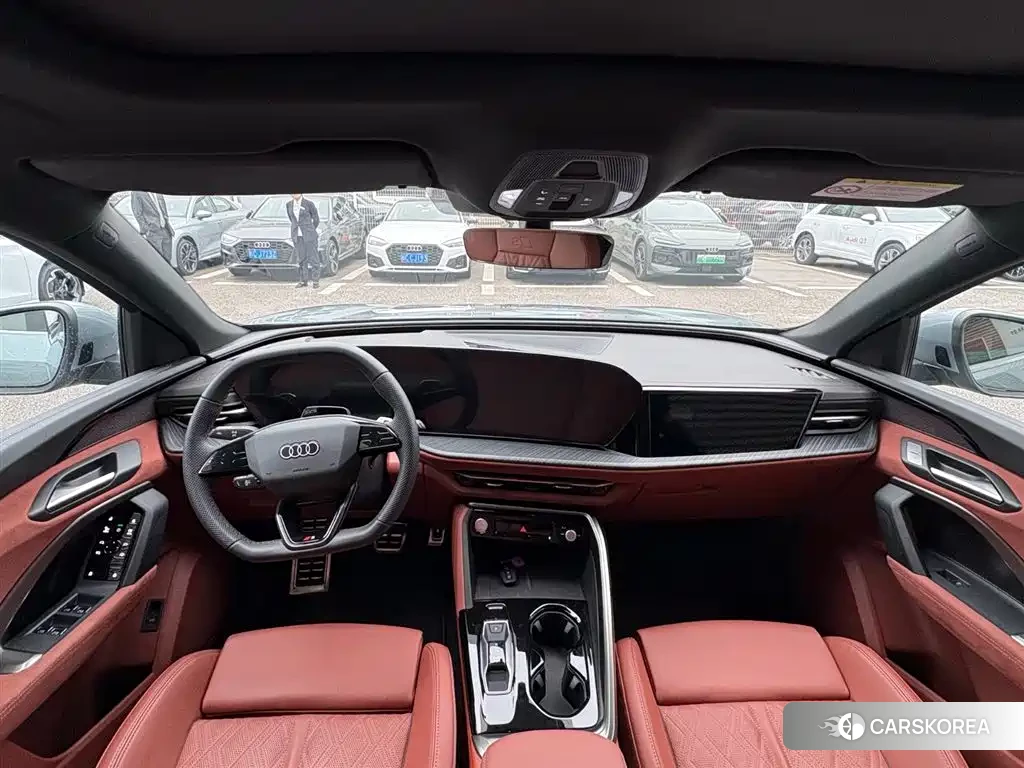 Audi Q5L 2025 Silver/gray из Китая